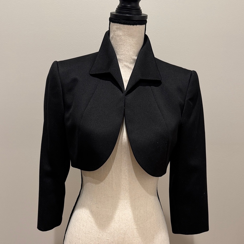Elegant Black Women's Bolero Jacket